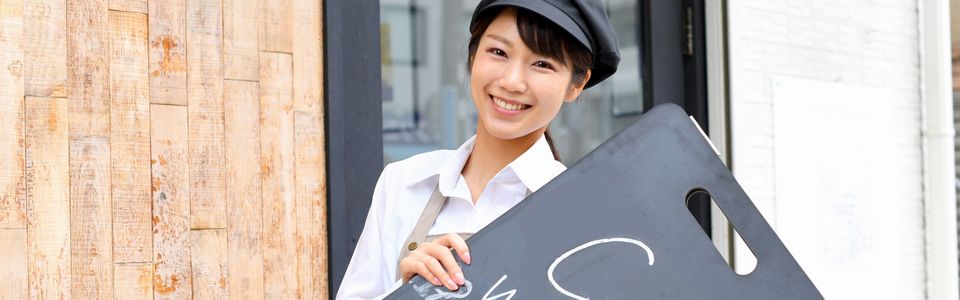 補助金で自分のお店を持てた経営者のイメージ