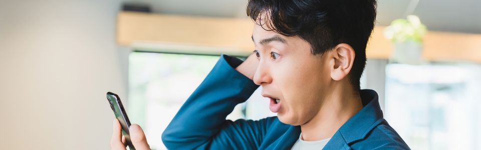 補助金丸投げして、困ったビジネスマンのイメージ